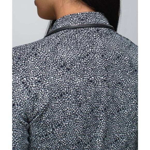 NWOT LULULEMON ATHLETICA Bust A Move Jacket Size 6 - Picture 6 of 8